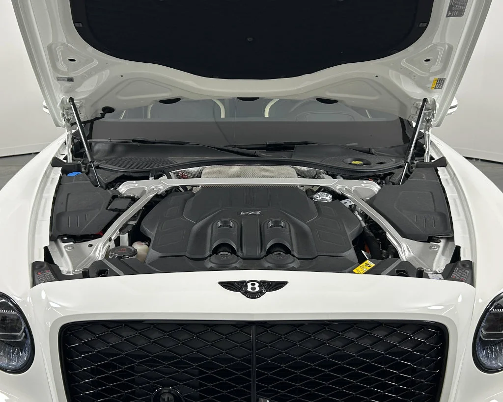 New 2026 White Bentley V8 image 45
