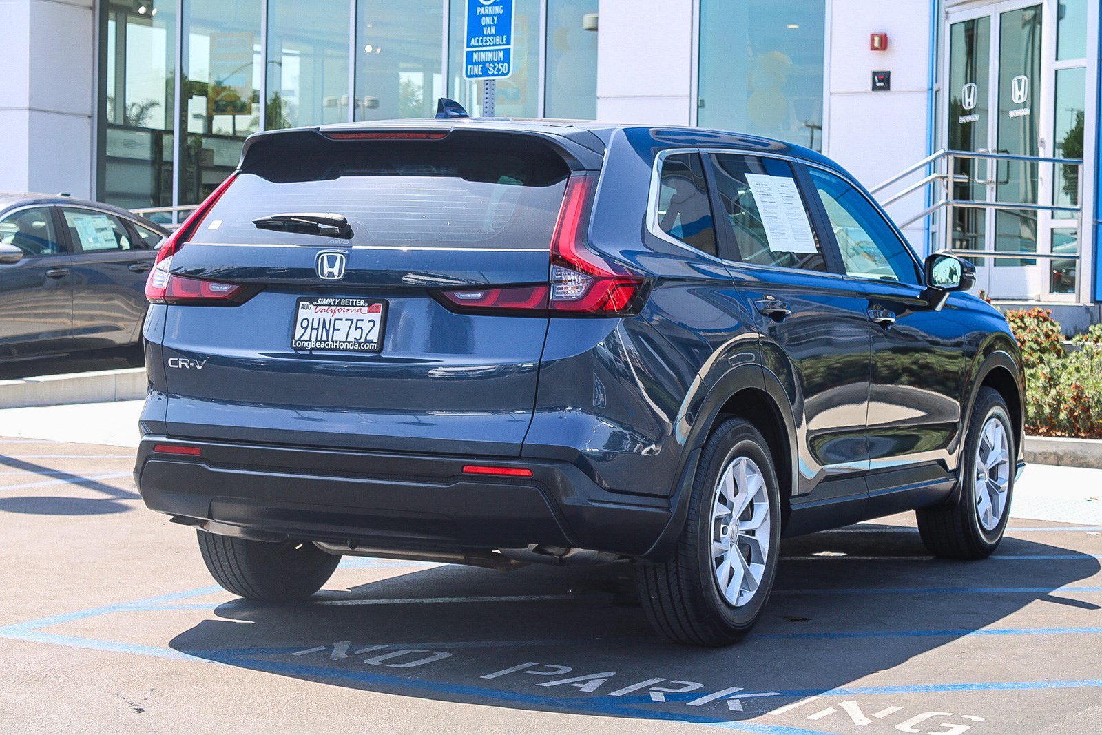 2023 Honda CR-V LX - Photo 34