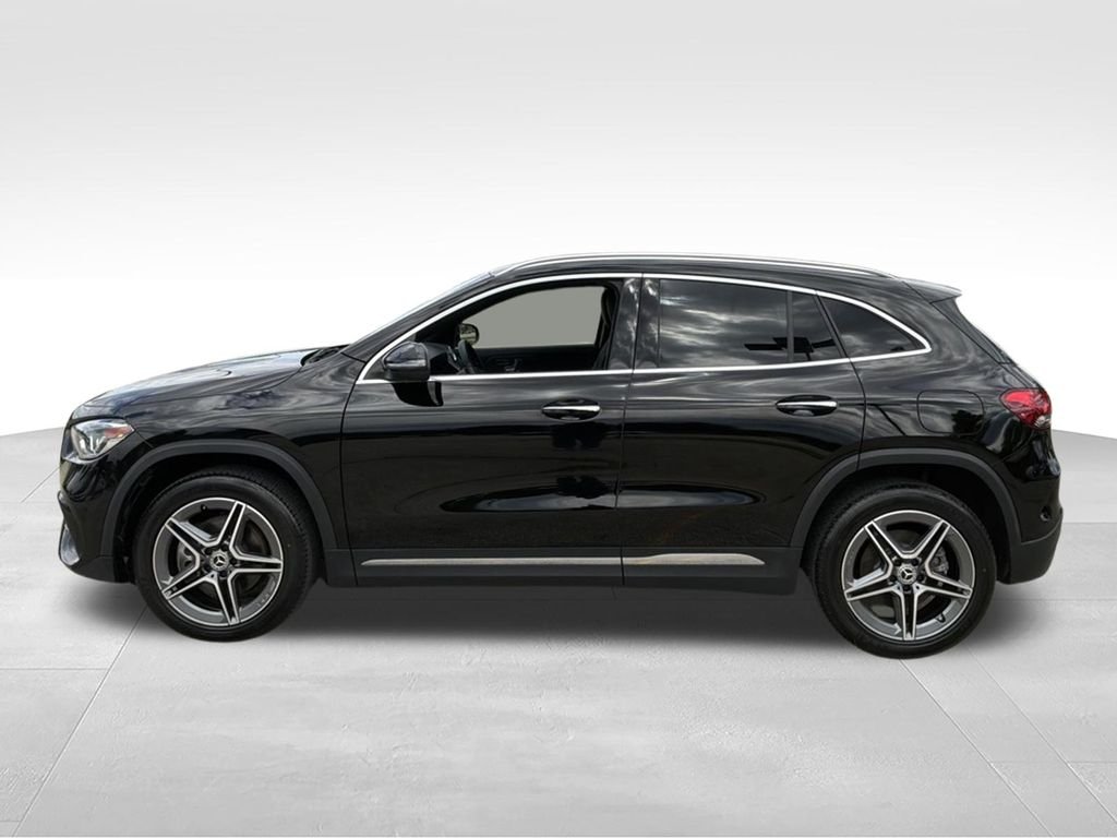 Used 2023  Mercedes-Benz GLA 250 image 3