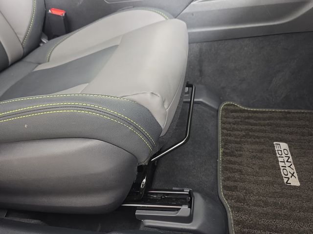 Used 2025 Black Subaru Onyx Edition image 31