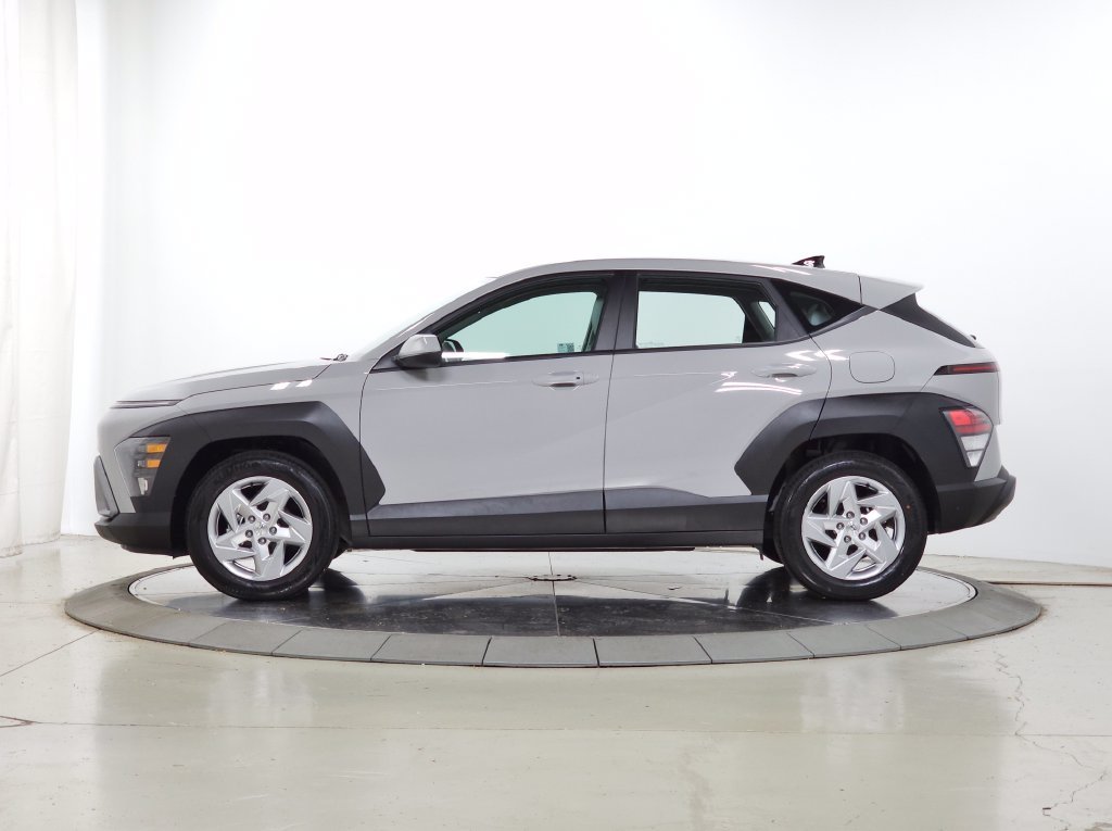 2025 Hyundai Kona SE - Photo 6
