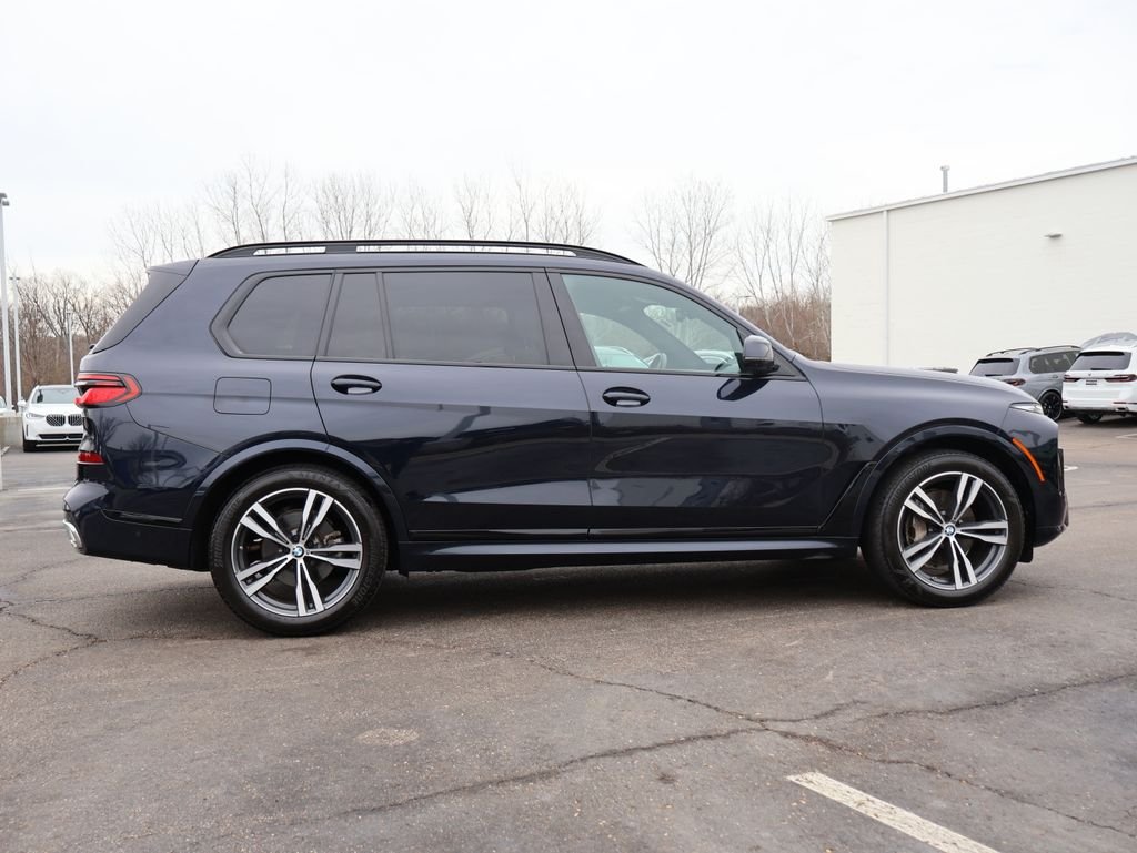 Used 2023 Carbon Black Metallic BMW xDrive40i image 4