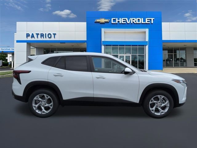 New 2026 Summit White Chevrolet LS image 11