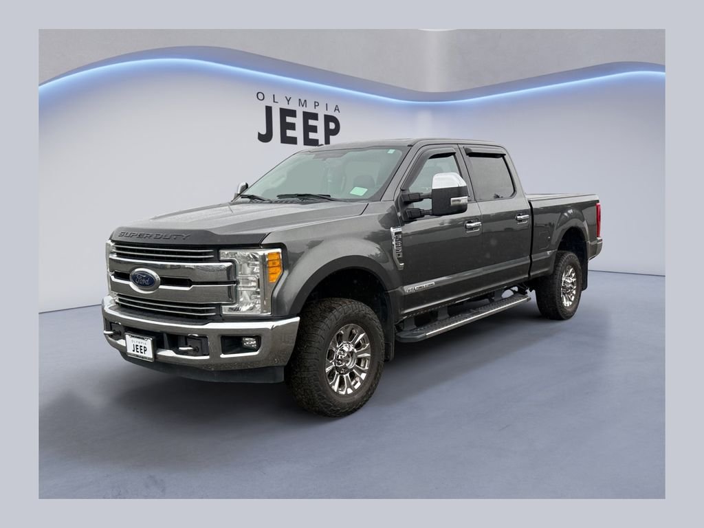 Used 2017  Ford Lariat image 1