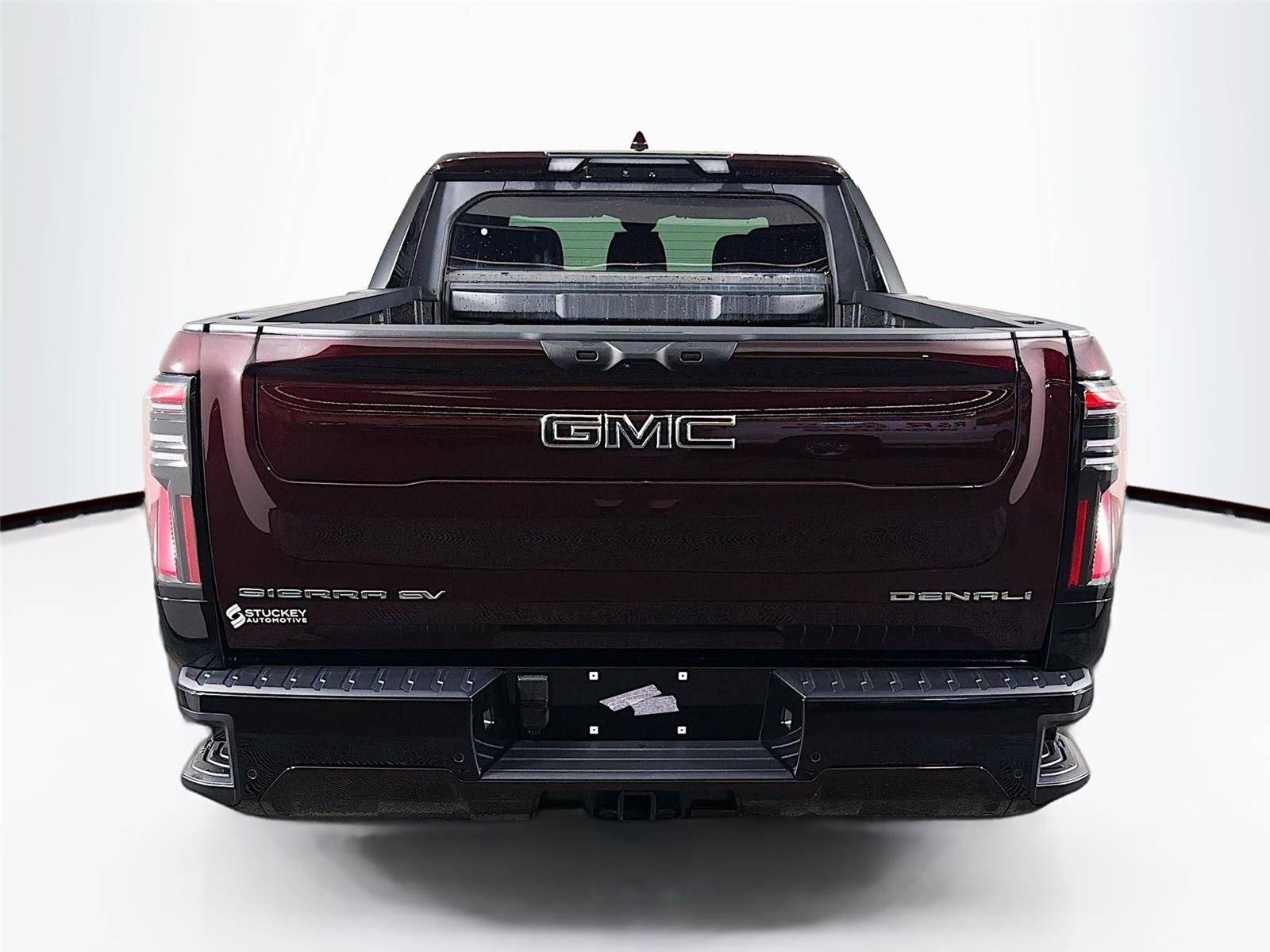 2025 GMC Sierra EV Denali - Photo 6