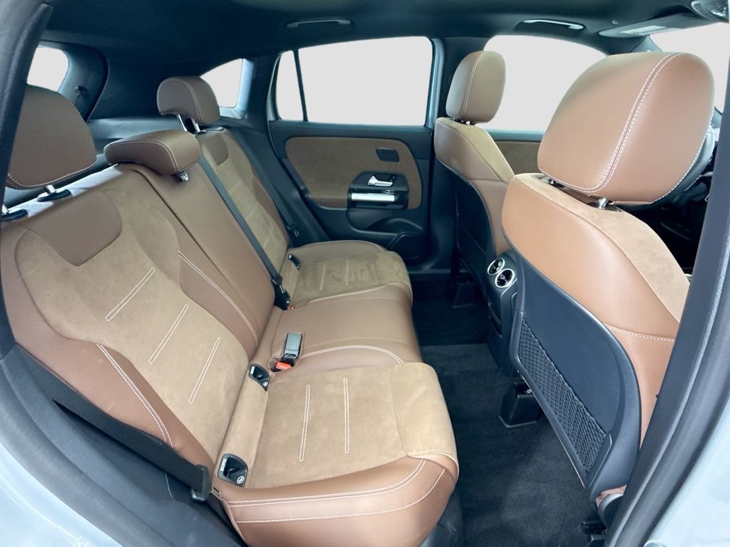 Certified Used 2025 Cirrus Silver Metallic Mercedes-Benz GLA 250 image 21