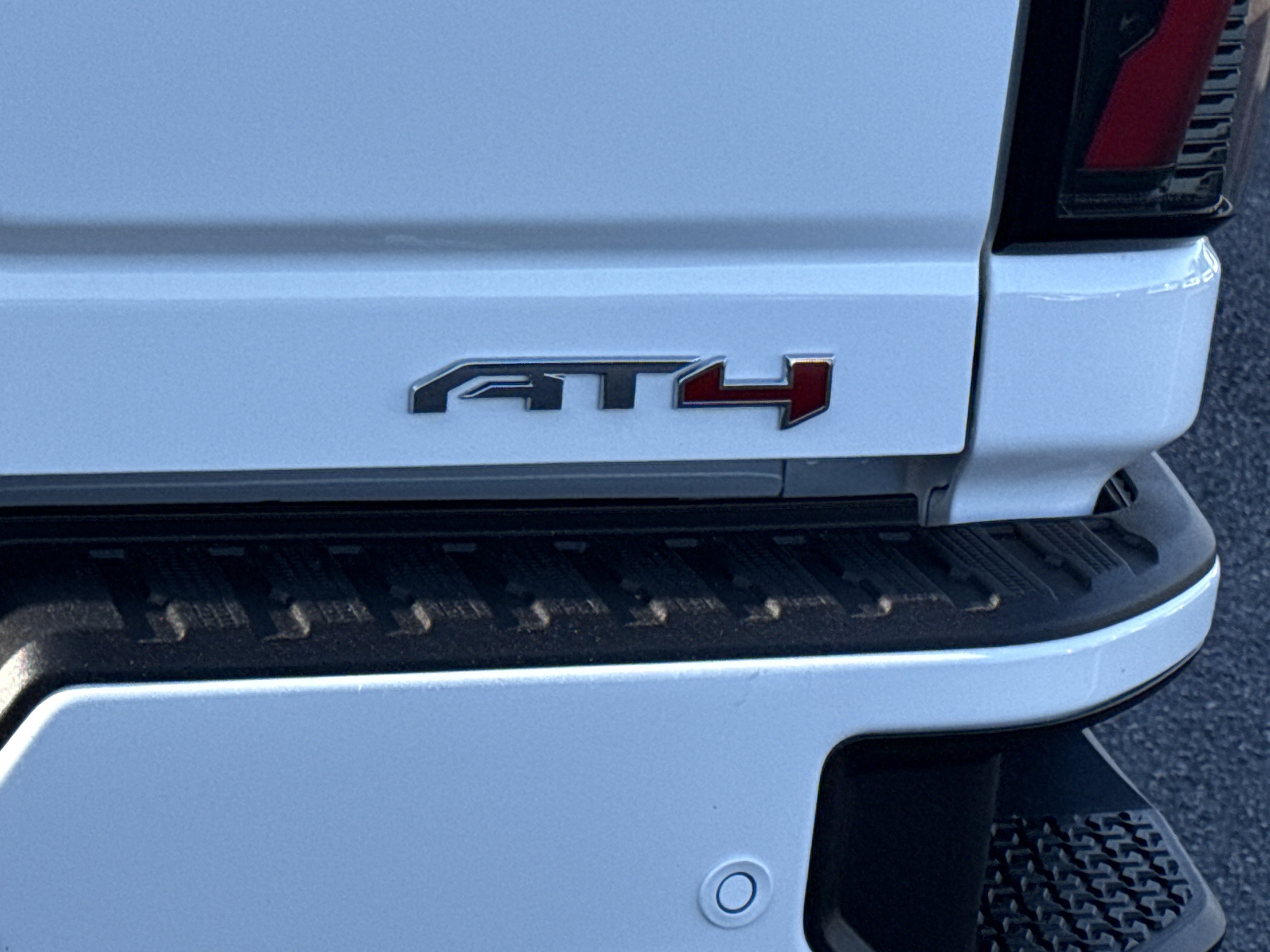 2026 GMC Sierra 2500HD AT4 - Photo 10