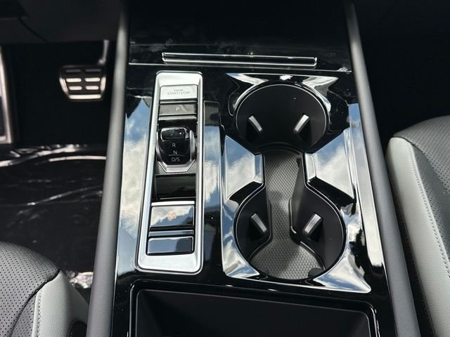 New 2026 Deep Black Pearl Volkswagen 2.0T Peak Edition image 32