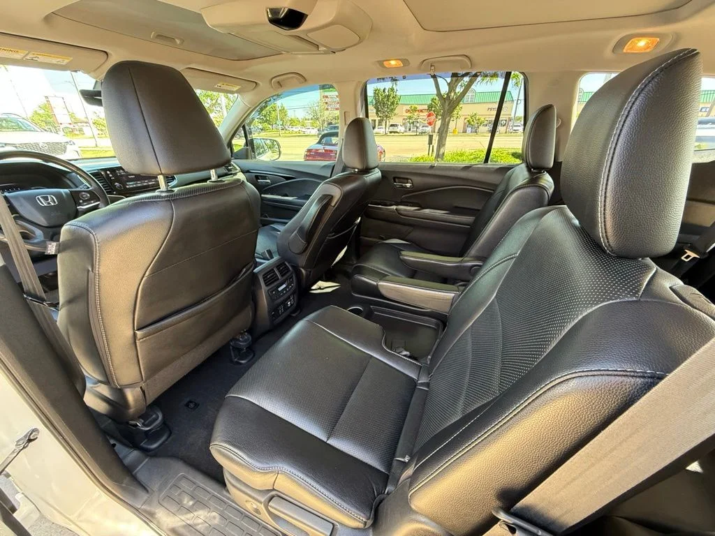 Used 2019  Honda Elite image 24