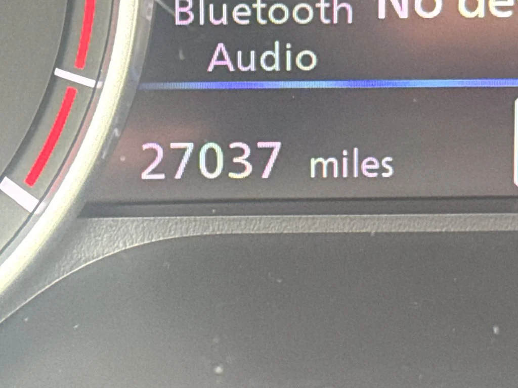 Used 2024 White Nissan SR image 18