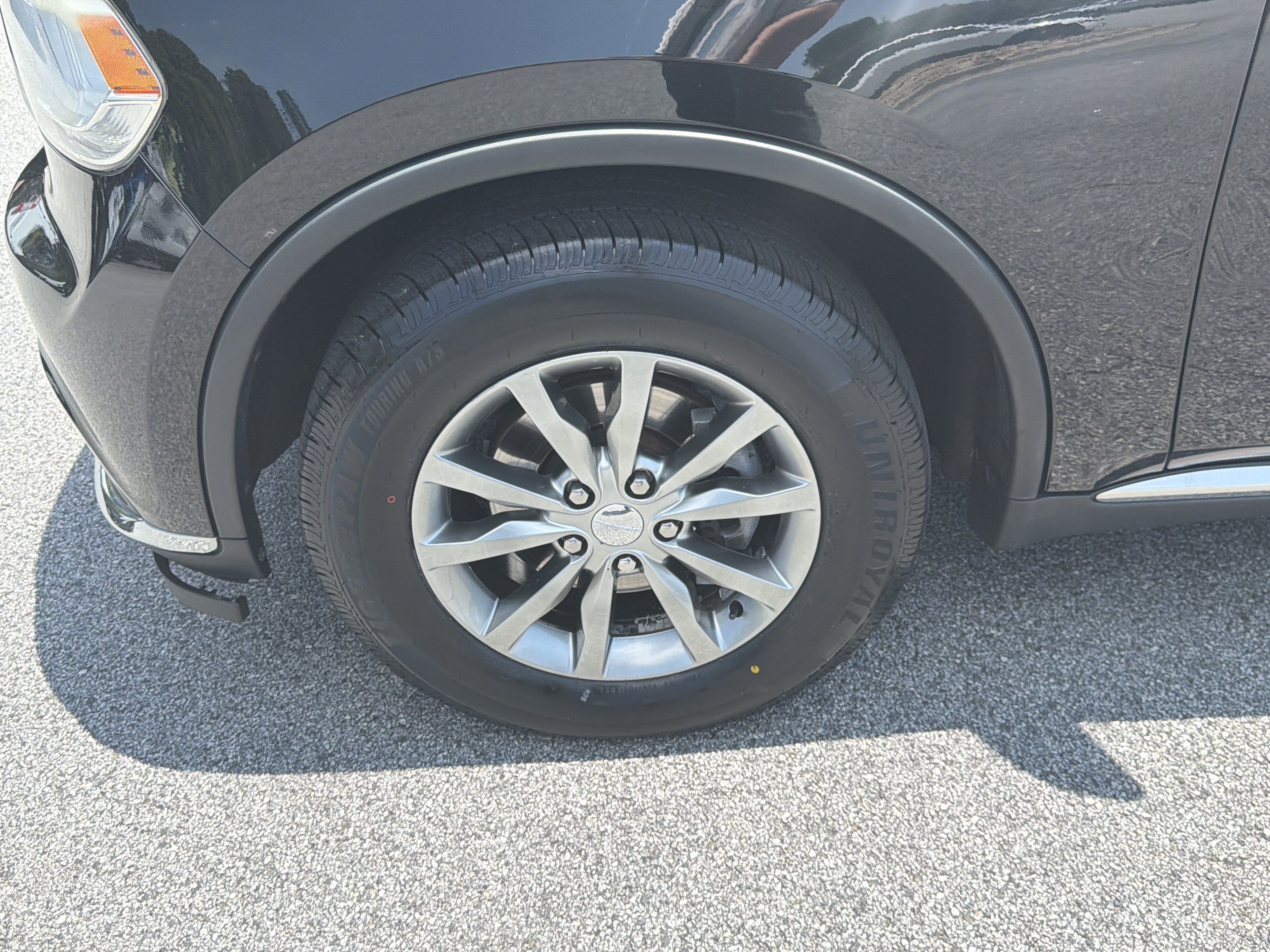 Used 2018 DB Black Clearcoat Dodge SXT image 13