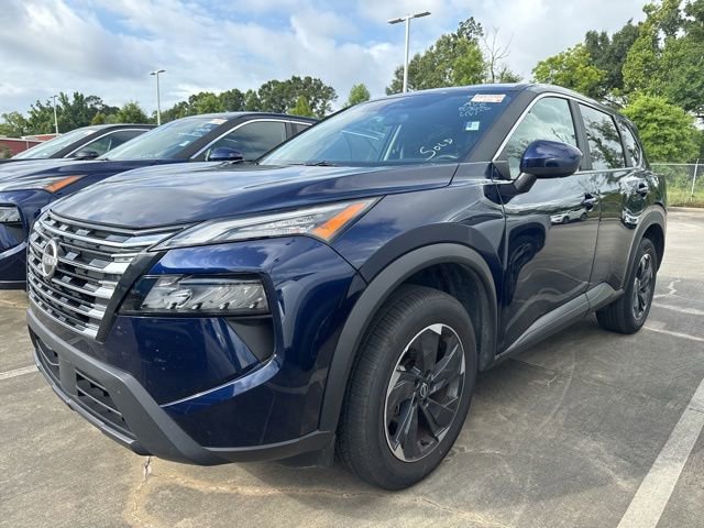 2025 Nissan Rogue SV FWD's photo