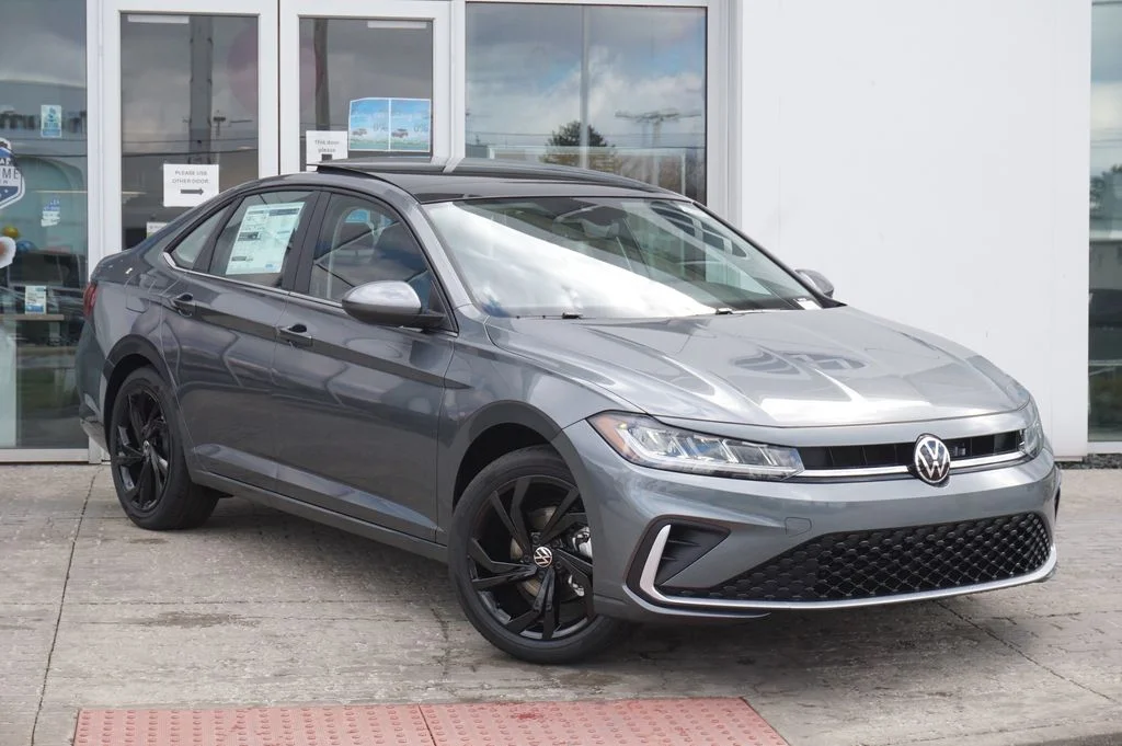 New 2026 Gray Volkswagen 1.5T SE image 3