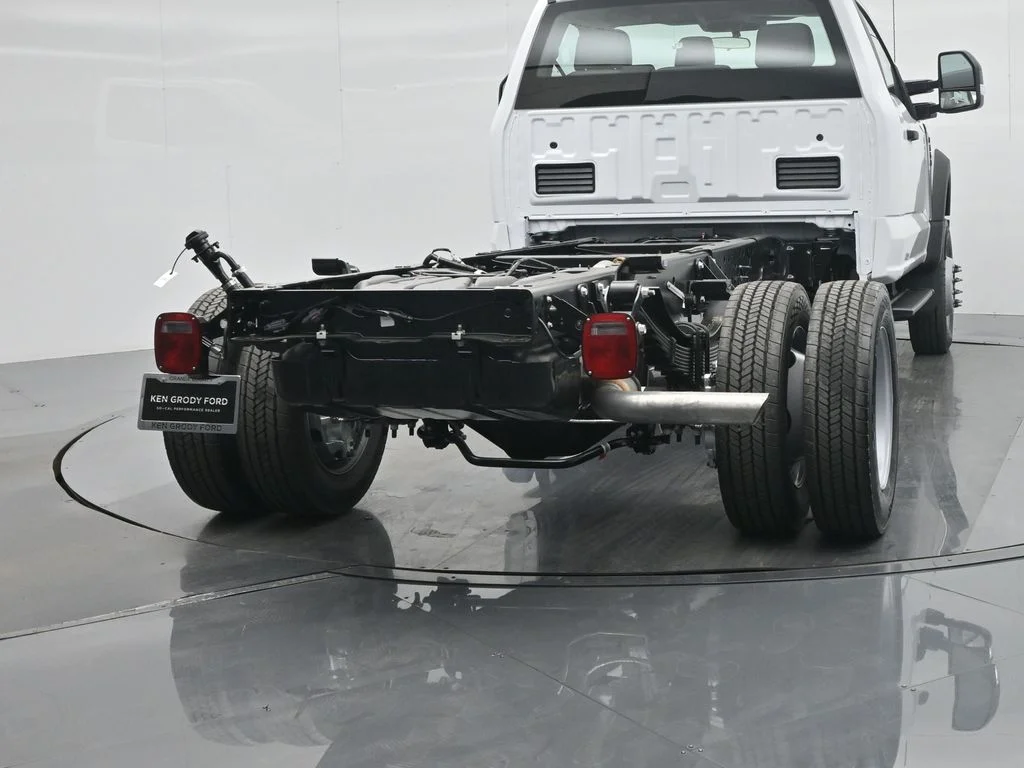 New 2026 Oxford White Ford XL image 48