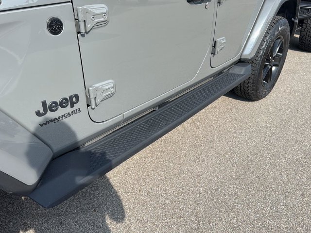 Used 2022 Gray Clearcoat Jeep Unlimited Sahara Altitude image 21