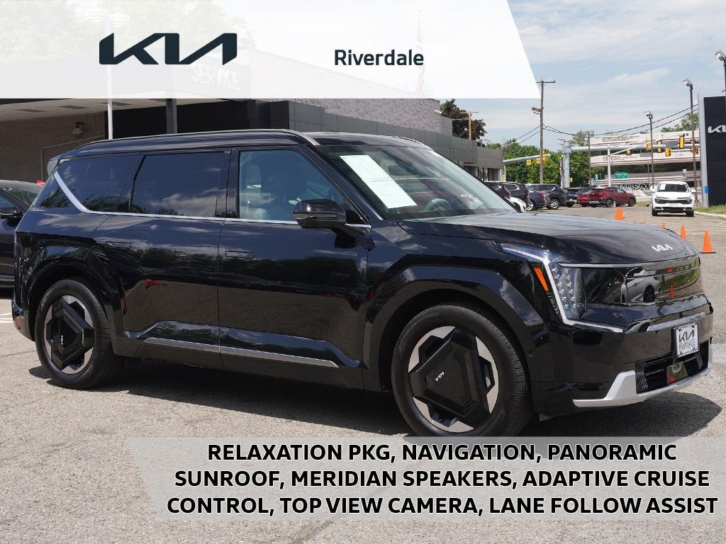 2024 Kia EV9 Land AWD's photo