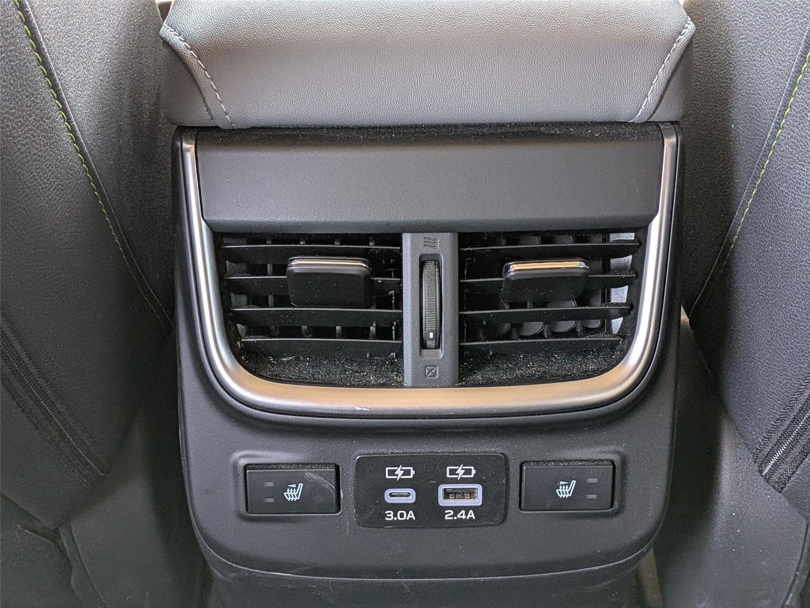 Used 2025 Crystal Black Silica Subaru Onyx Edition XT image 31