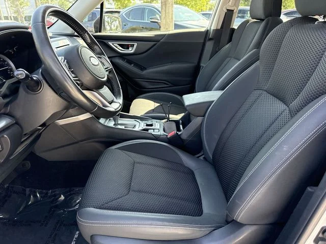 Used 2020 White Subaru Premium image 11