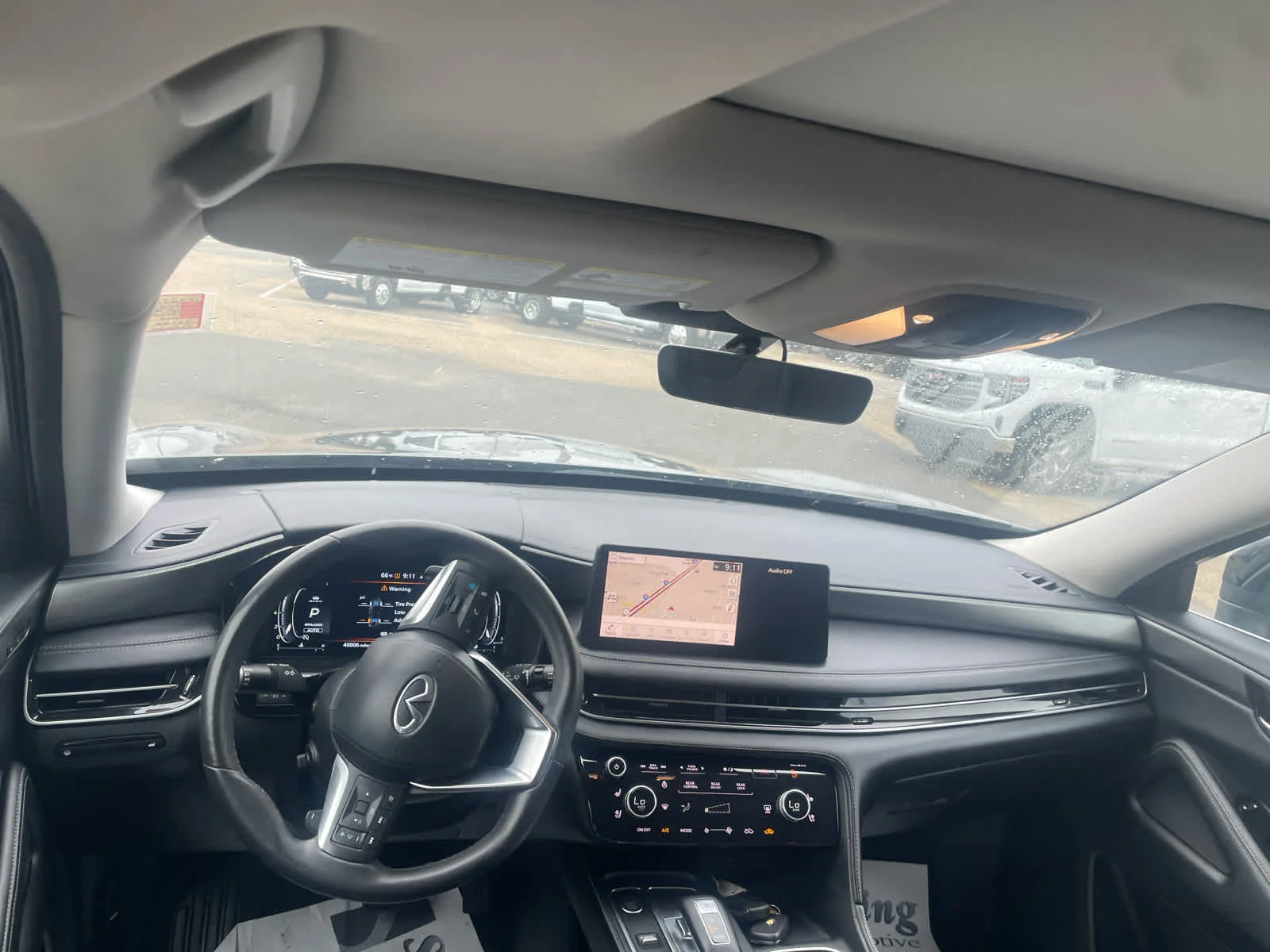 2024 INFINITI QX60 LUXE - Photo 12