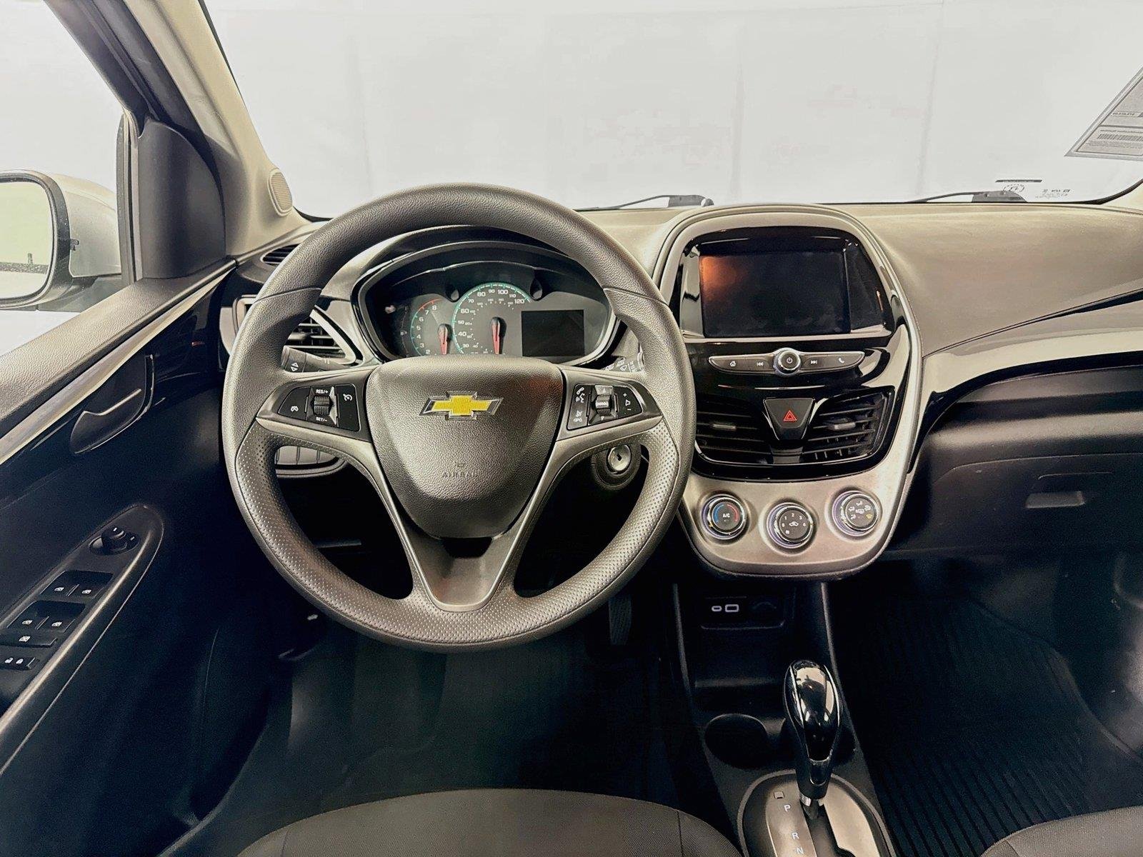 Used 2021 Silver Ice Chevrolet 1LT image 28