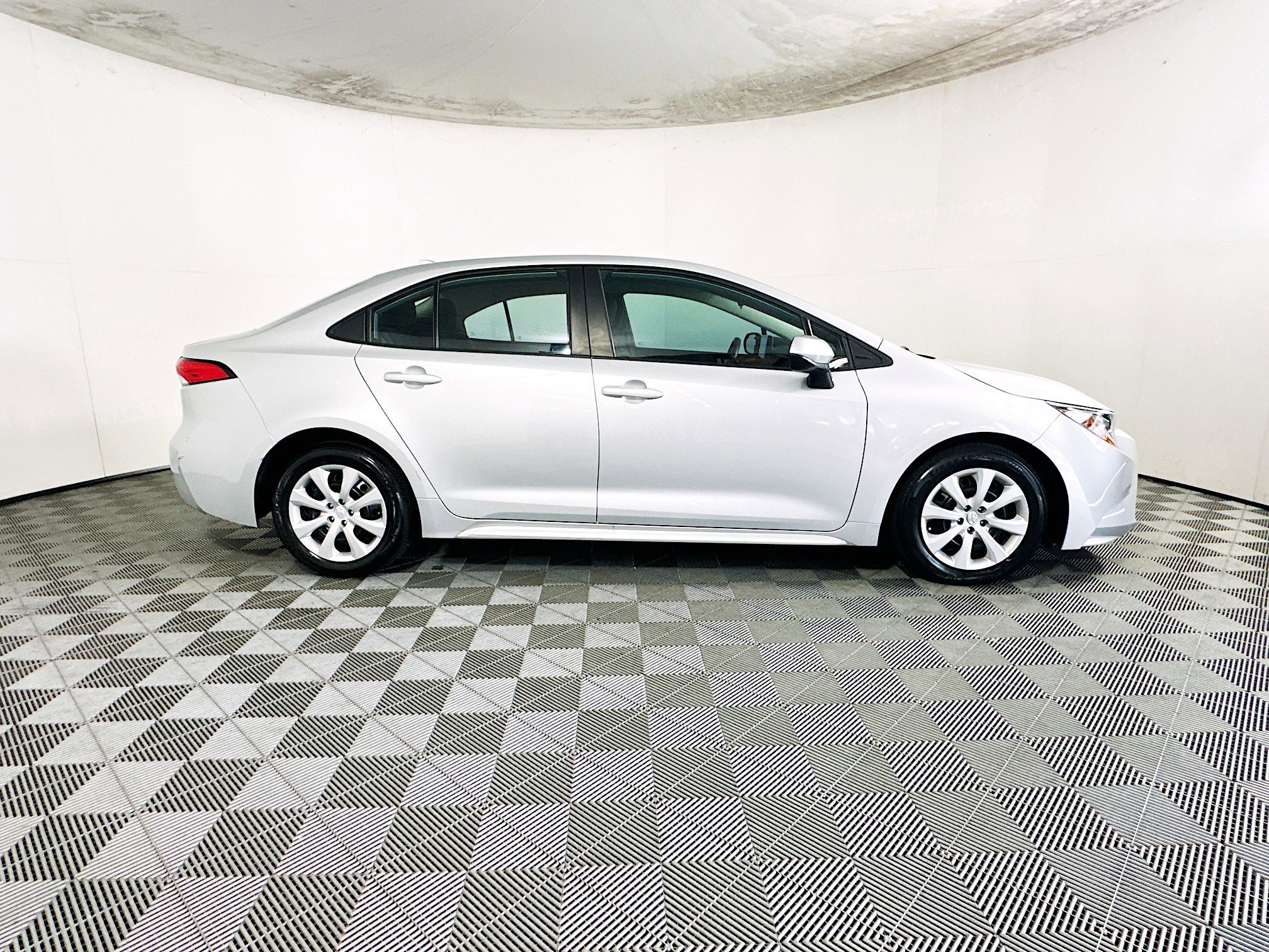 2024 Toyota Corolla thumbnail 4