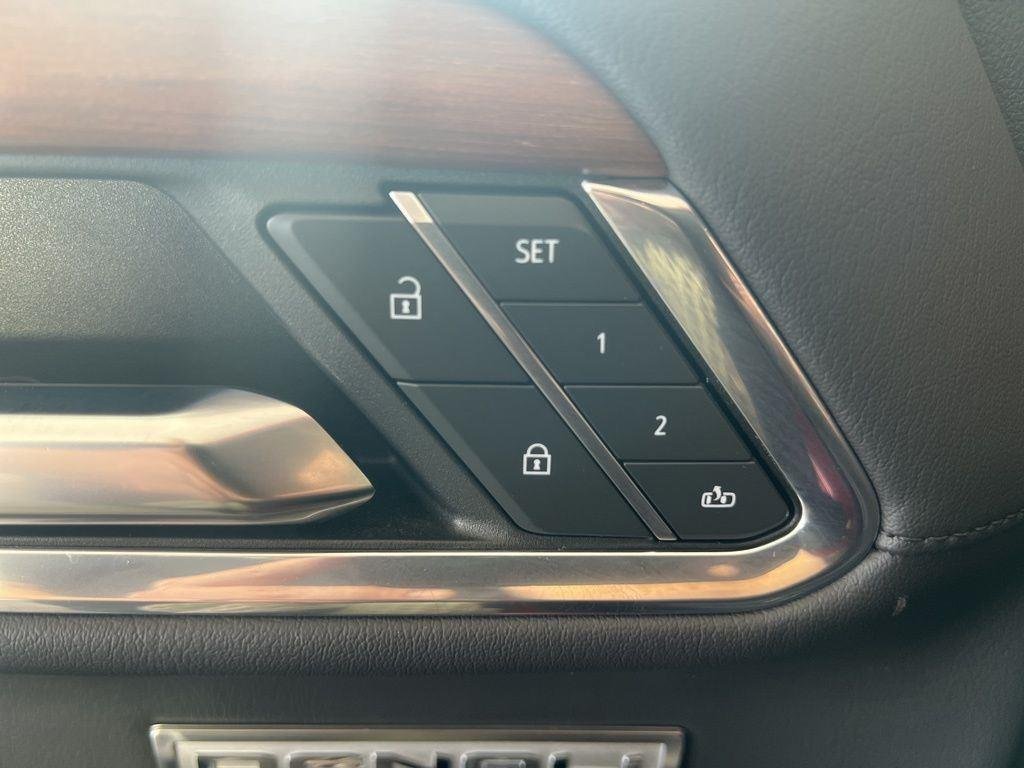 Used 2023 Volcanic Red GMC Denali image 9