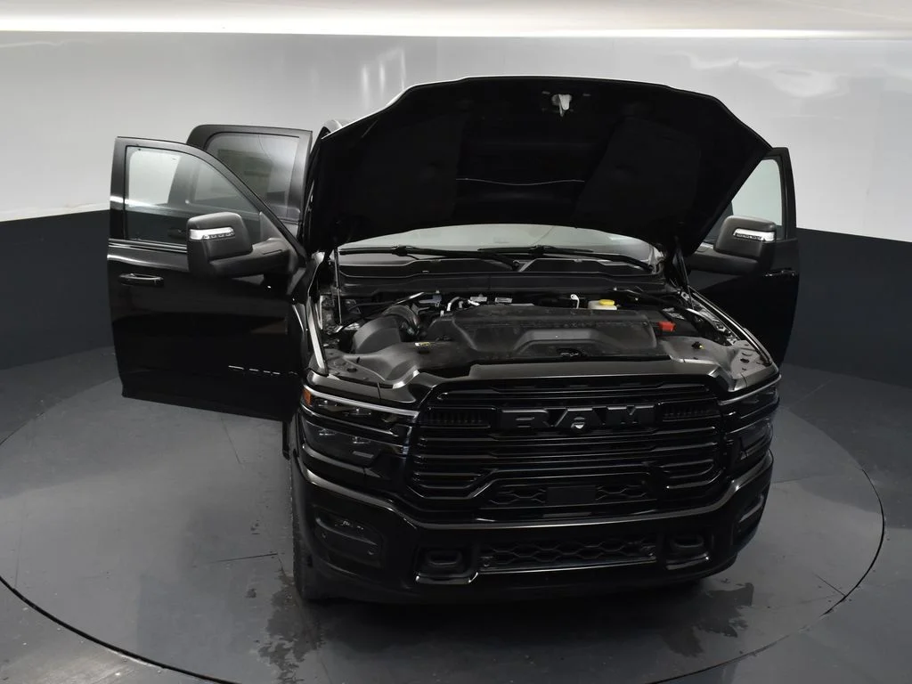 New 2026 Diamond Black Crystal Pearl-Coat Exterior Paint RAM Laramie image 42