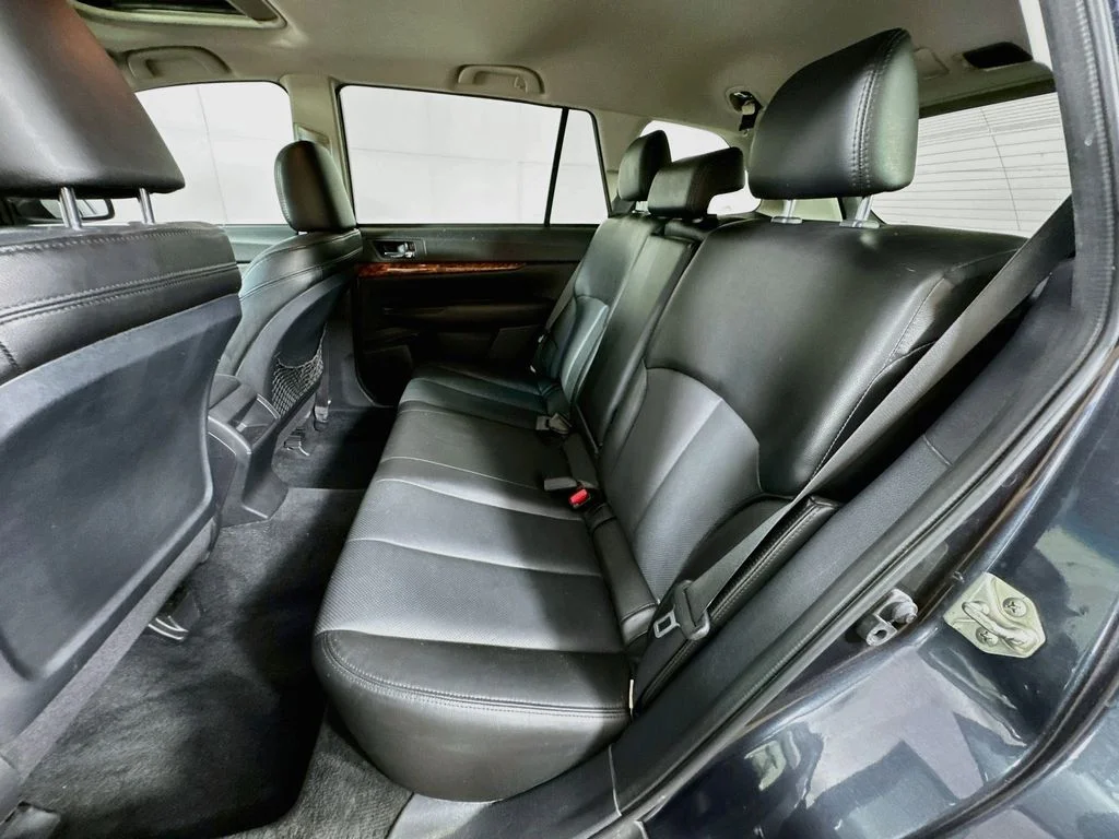 Used 2011 Gray Subaru 3.6R image 29