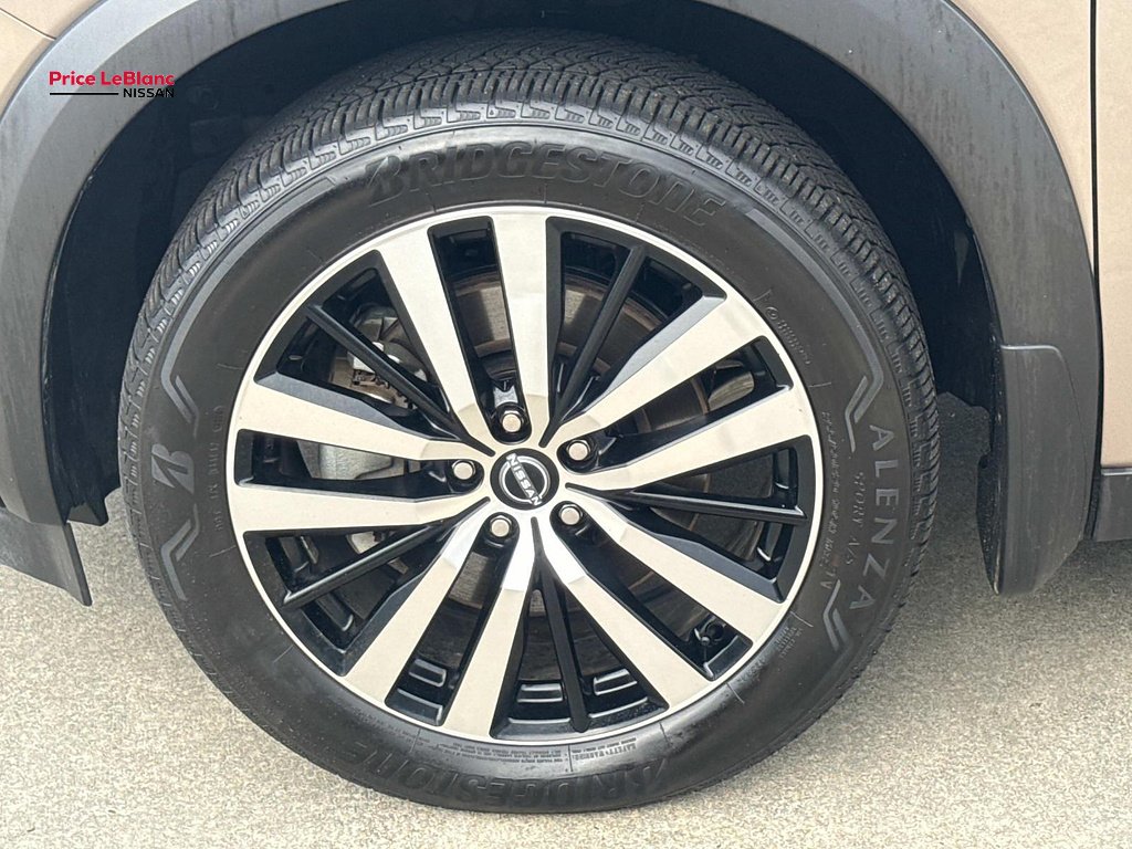 Certified Used 2025 BROWN Nissan Platinum image 4