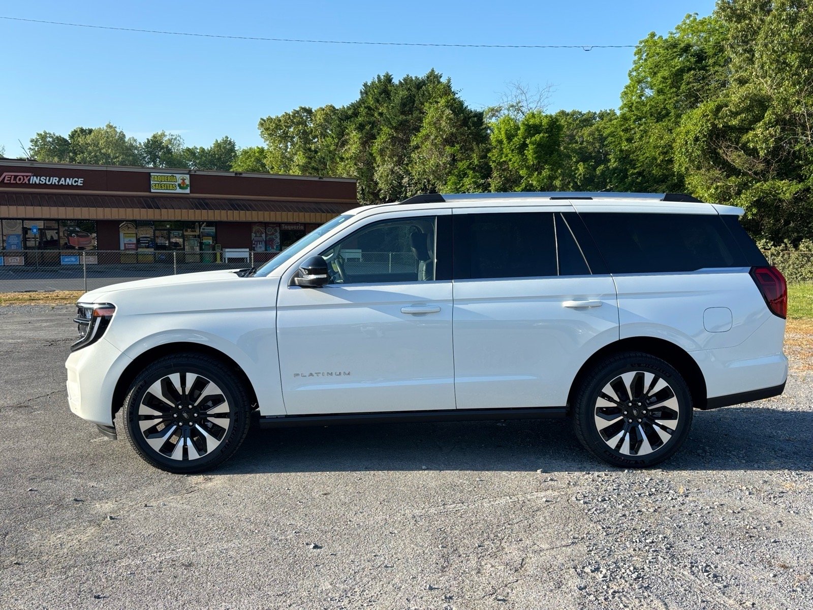 New 2026 Star White Metallic Tri-Coat Ford Platinum® image 3