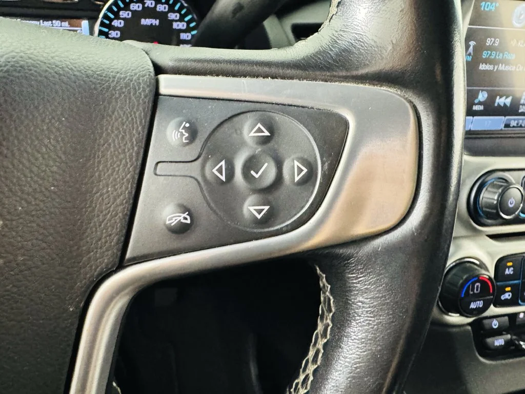 Used 2019 Black GMC SLE image 14