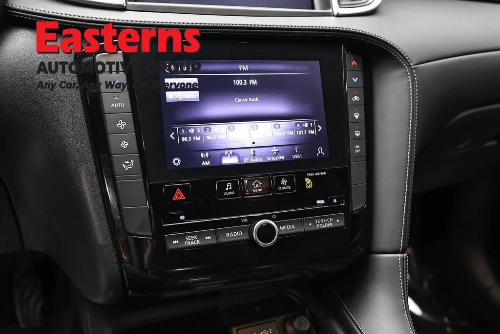 Used 2023 Black INFINITI PURE image 19
