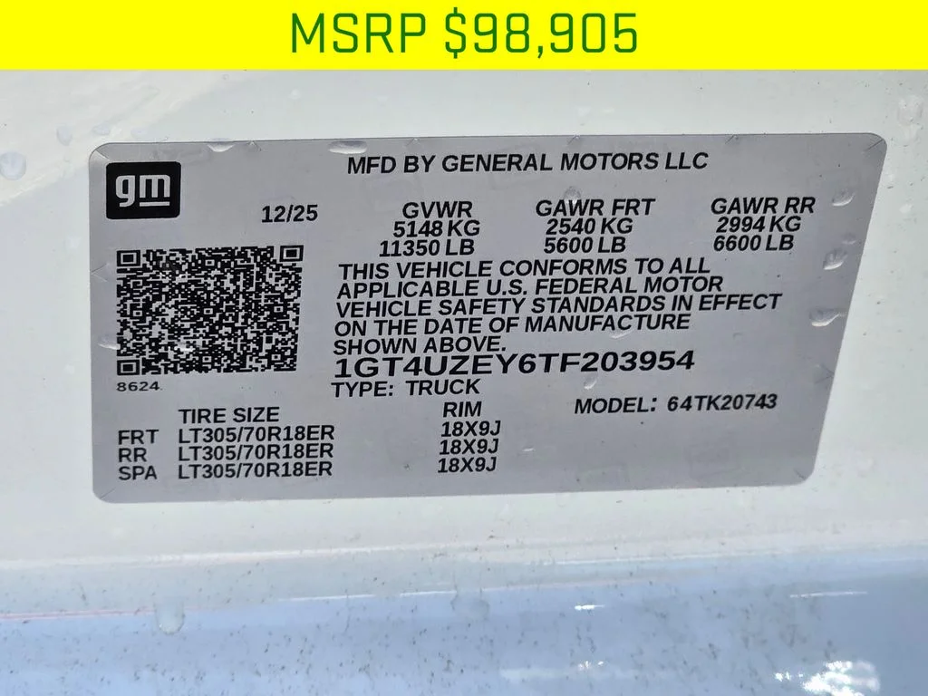 New 2026 White GMC AT4X image 44