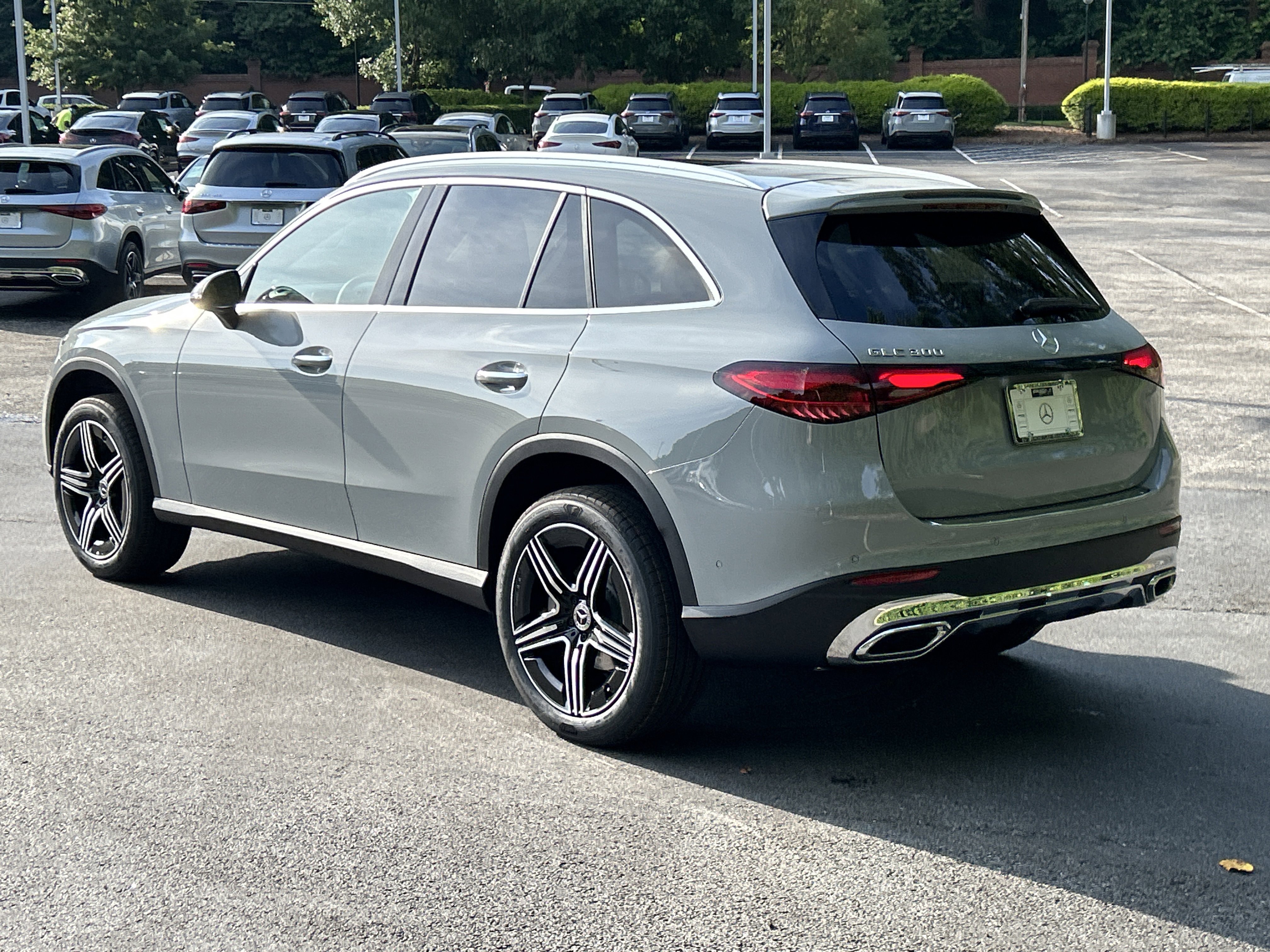 New 2026 MANUFAKTUR Alpine Grey Mercedes-Benz GLC 300 SUV image 13