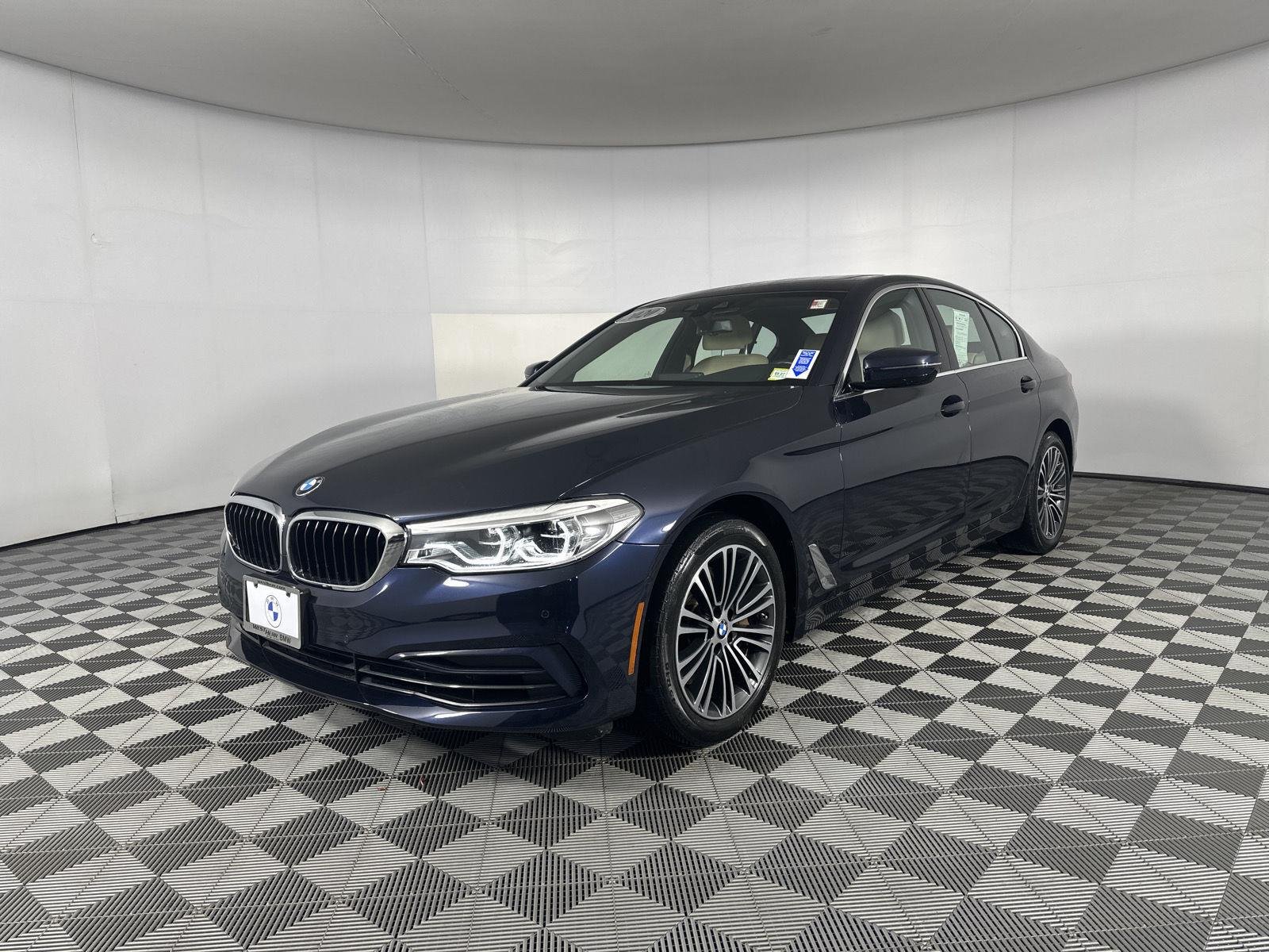Used 2020 Imperial Blue Metallic BMW 540i xDrive image 4