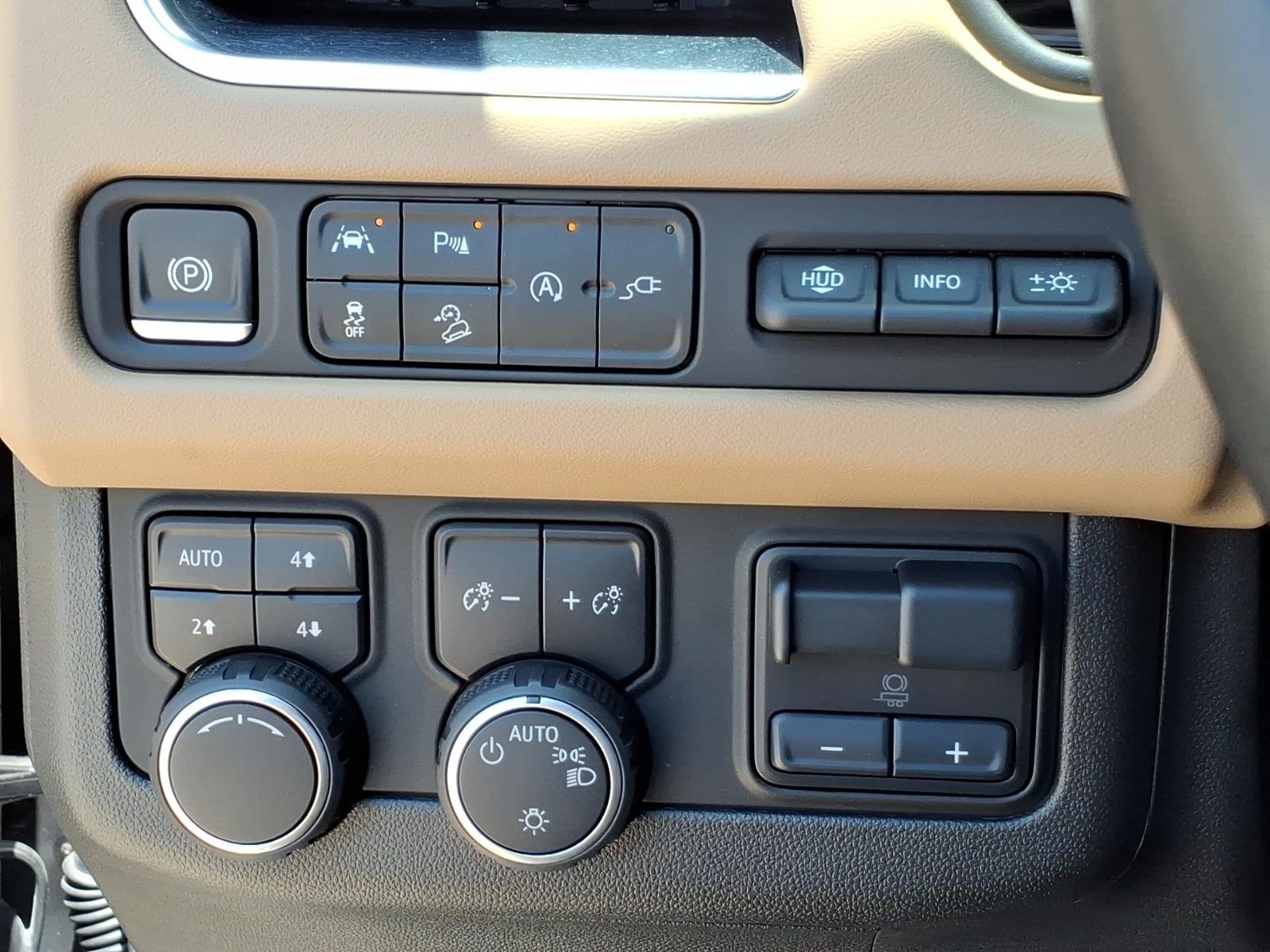 Used 2021 Empire Beige Metallic Chevrolet Premier image 23
