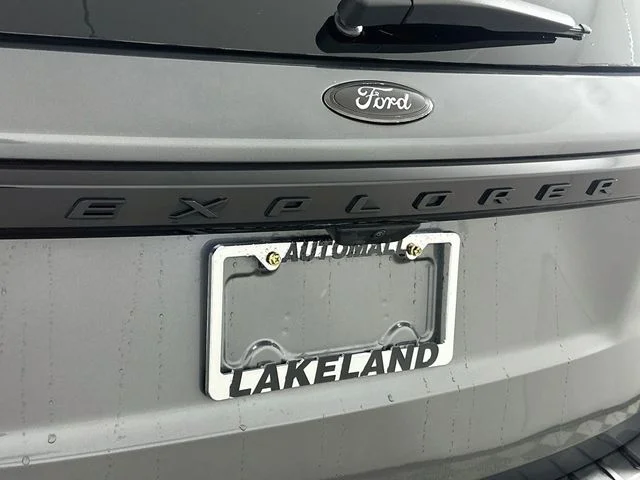 Certified Used 2025 Gray Ford ST-Line image 30