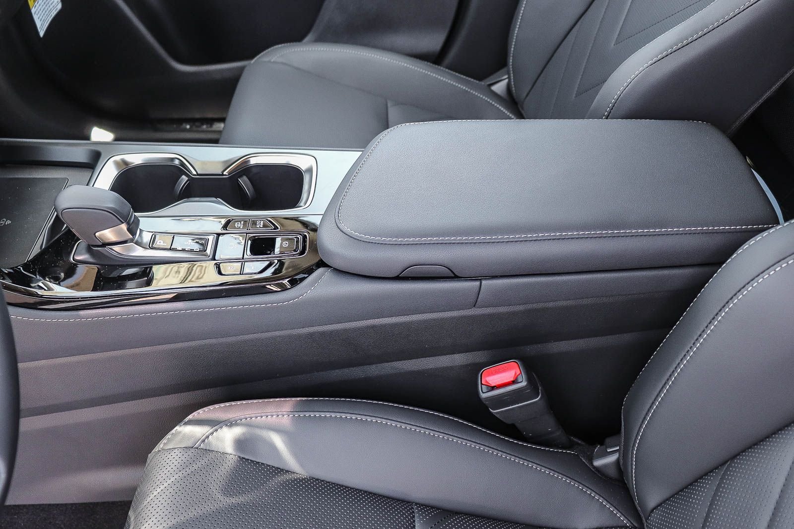 2026 Lexus NX 450h+ Premium - Photo 25