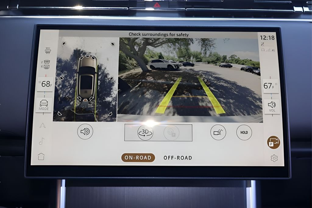 New 2026 Fuji White Land Rover SE image 23