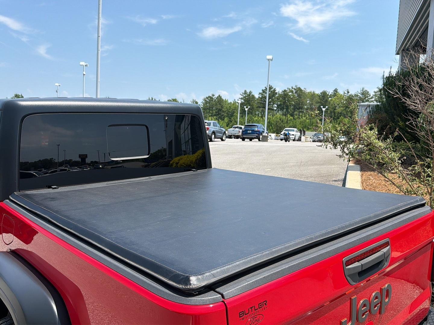 Used 2021 Firecracker Red Clearcoat Jeep Mojave image 35