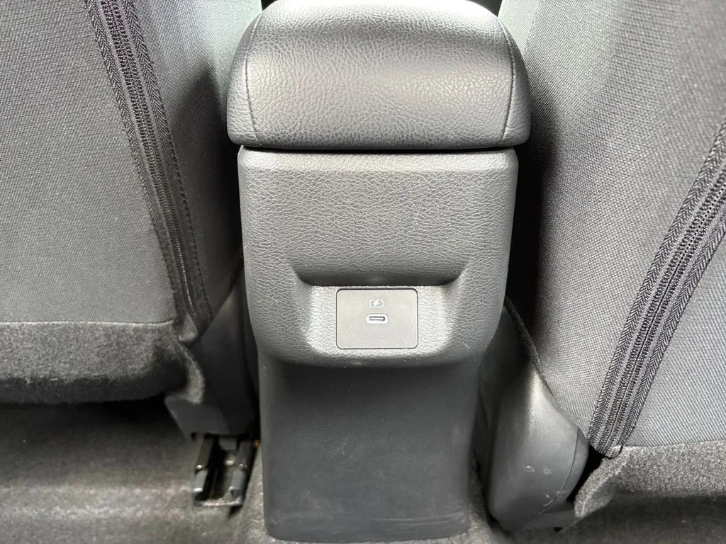 Used 2025 Black Nissan 1.6 SV image 20