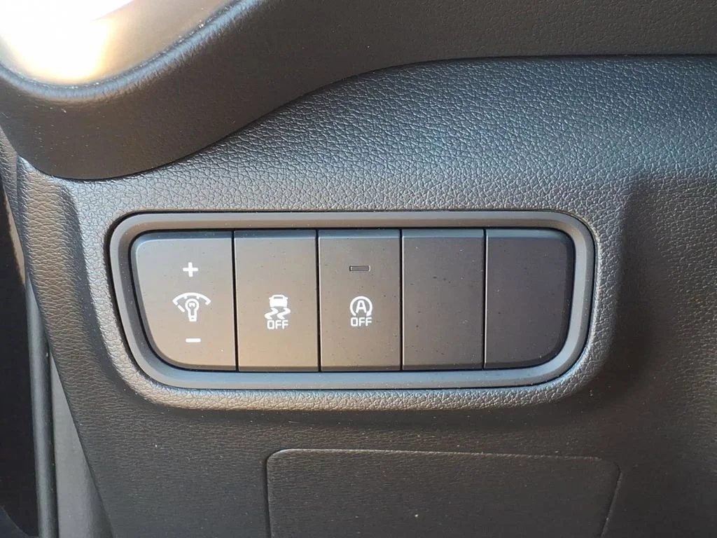 2024 Kia Soul LX - Photo 26
