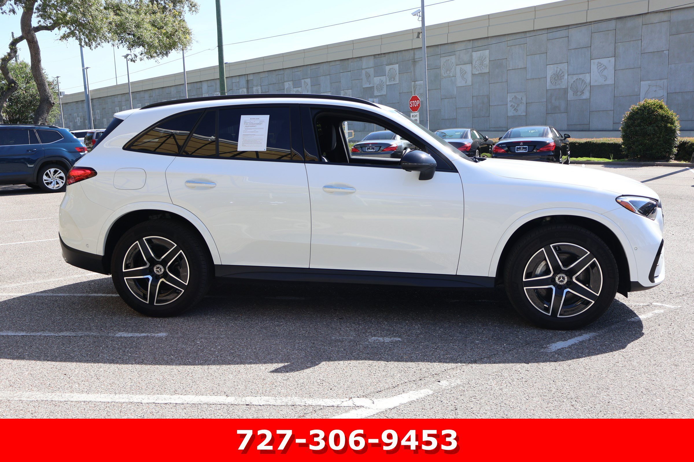 Certified Used 2025 Polar White Mercedes-Benz GLC 300 image 10