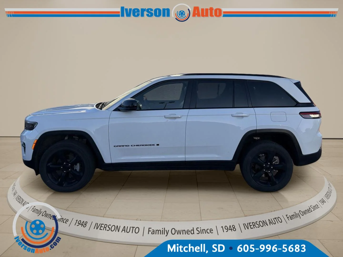 Used 2023 Bright White Clearcoat Jeep Altitude X image 1