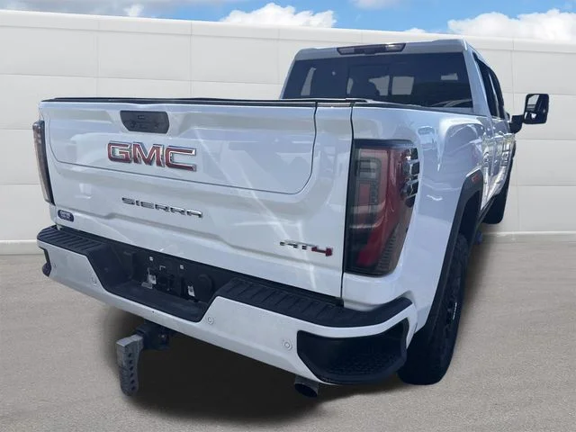 Used 2024 White GMC AT4 image 4