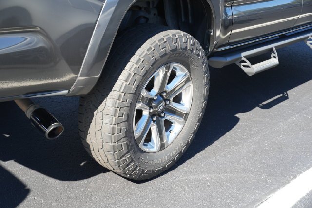 Used 2016 Gray Toyota Limited image 27