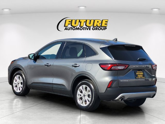 Used 2025 Gray Ford Active image 7