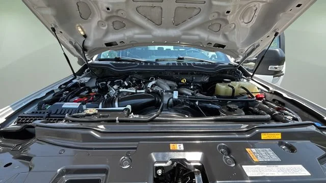 Used 2020 White Ford XL image 32