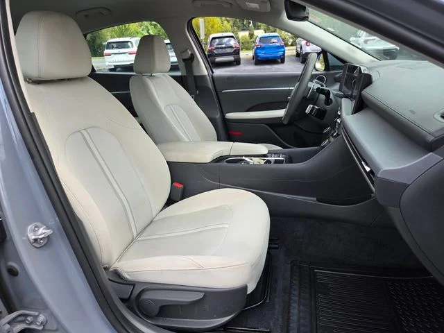 Used 2025 Blue Hyundai SEL image 20