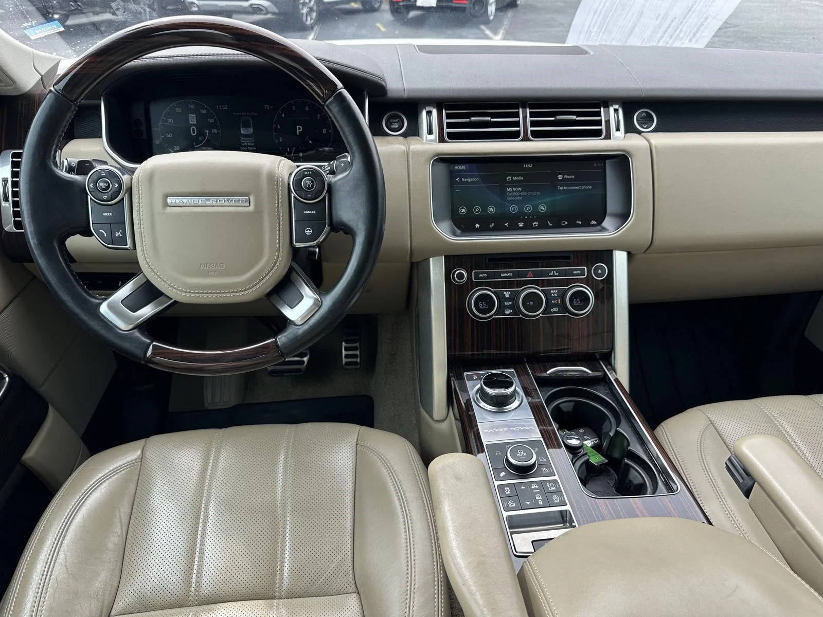 Used 2017 Fuji White Land Rover 5.0L V8 Supercharged image 25